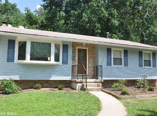 8731 Lagrange St, Lorton, VA 22079