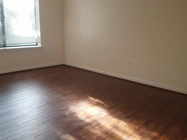 3010 Heathcote Rd, Waldorf, MD 20602