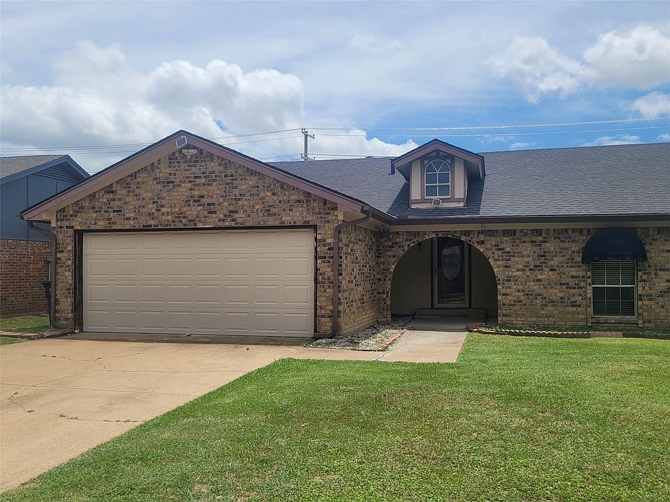 1st image of 4100 Longleaf Ln