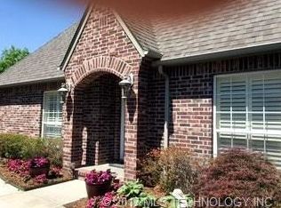 9107 N 100th Ave E, Owasso, OK 74055