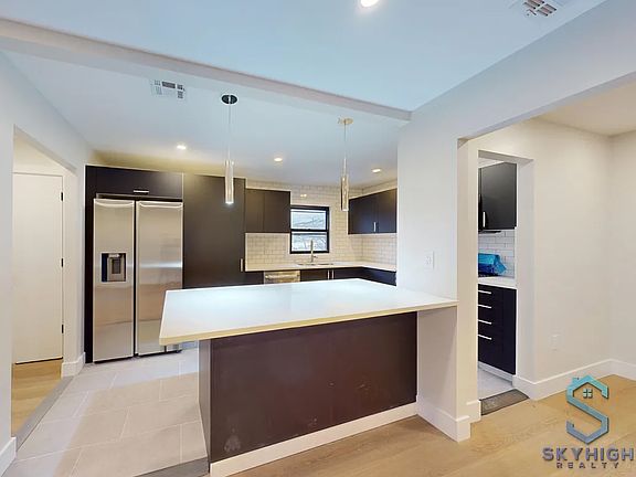 2nd image of 25-01 Ocean Crest Blvd #1B