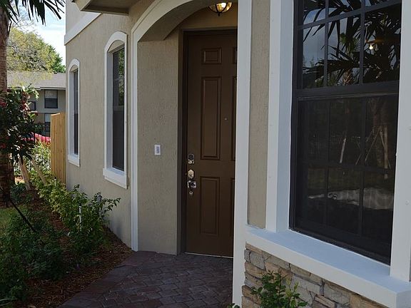 4th image of 5961 NW 56th Pl