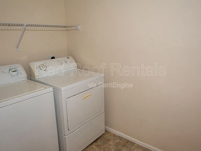 2530 193rd St E — Photo 17