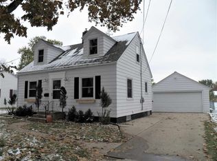 2040 Oakdale Ave, Green Bay, WI 54302
