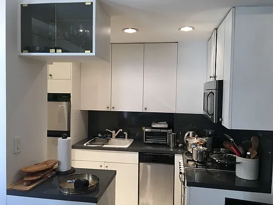 Rented by McDonagh Real Estate | media 17
