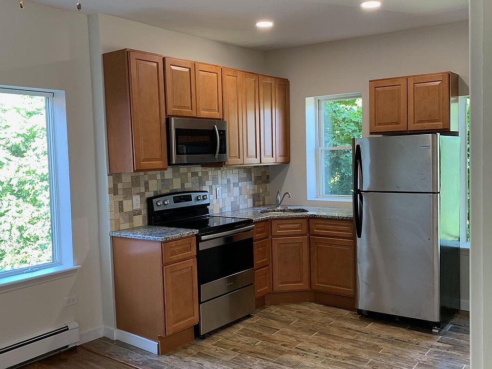 1st image of 568 River St APT 3R