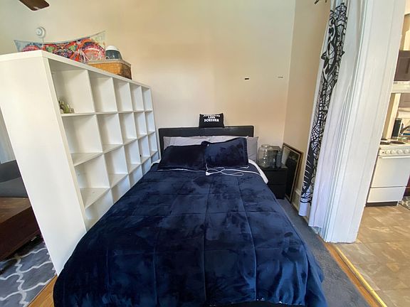 4th image of 1243 E Susquehanna Ave APT 1R
