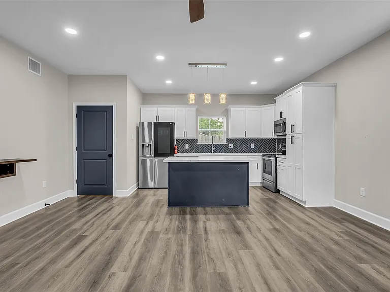8529 Dosia St #A — Photo 3