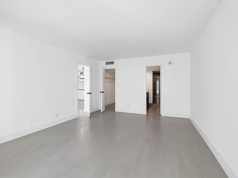 1360 S Ocean Blvd #403 — Photo 16