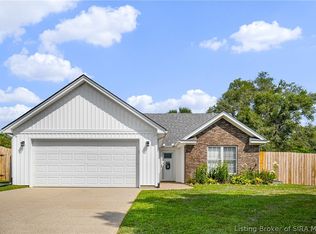 1402 High Meadow Rd, Jeffersonville, IN 47130