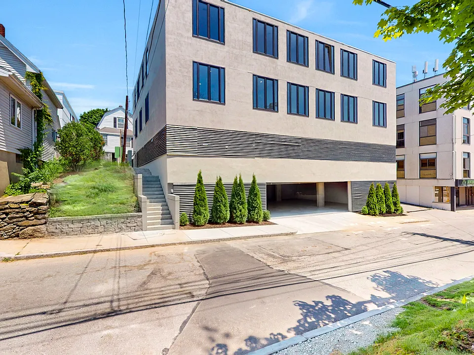 1 Jackson St #203