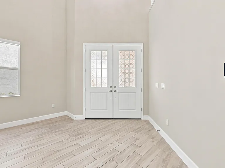 5608 Macoon Way — Photo 8