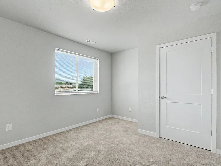 4209 Date St — Photo 34