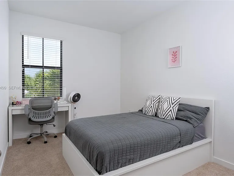 844 NW 3rd Way #844 — Photo 31