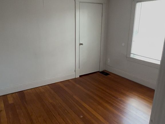 4th image of 530 Euclid Ave #B
