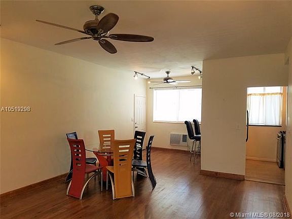 3rd image of 4720 Pine Tree Dr #24