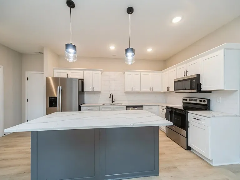 1012 Maple St #0 — Photo 7