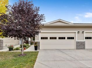 182 N Cambridge Glen Dr, Strathmore, AB T1P 0E6