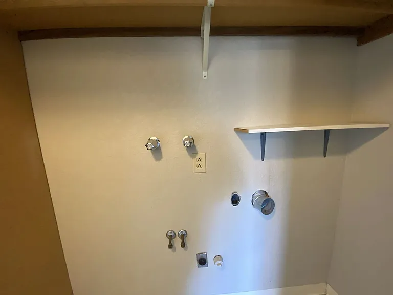 152 NE Atkinson Ct #33 — Photo 16