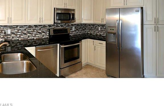 5th image of 66 Emerald Woods Dr APT H5