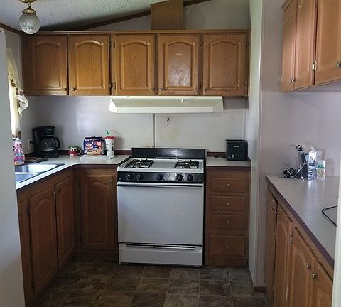 3rd image of 4748 Dehner St