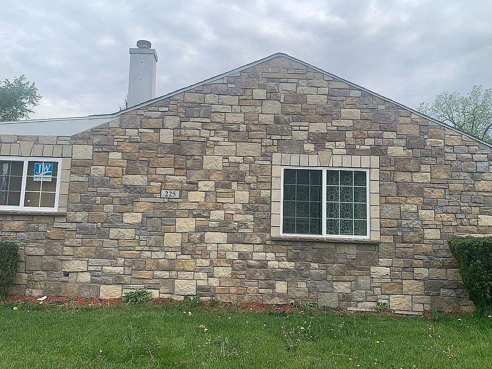 1st image of 225 Palau Ave
