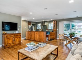 214 Dewey Dr, Annapolis, MD 21401