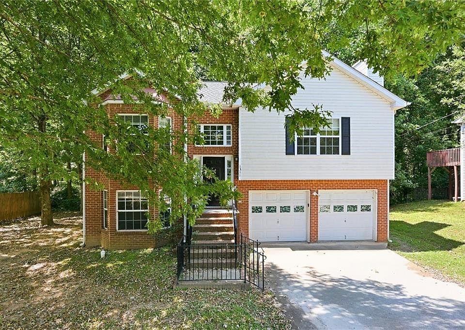 1st image of 1311 Birch Ct