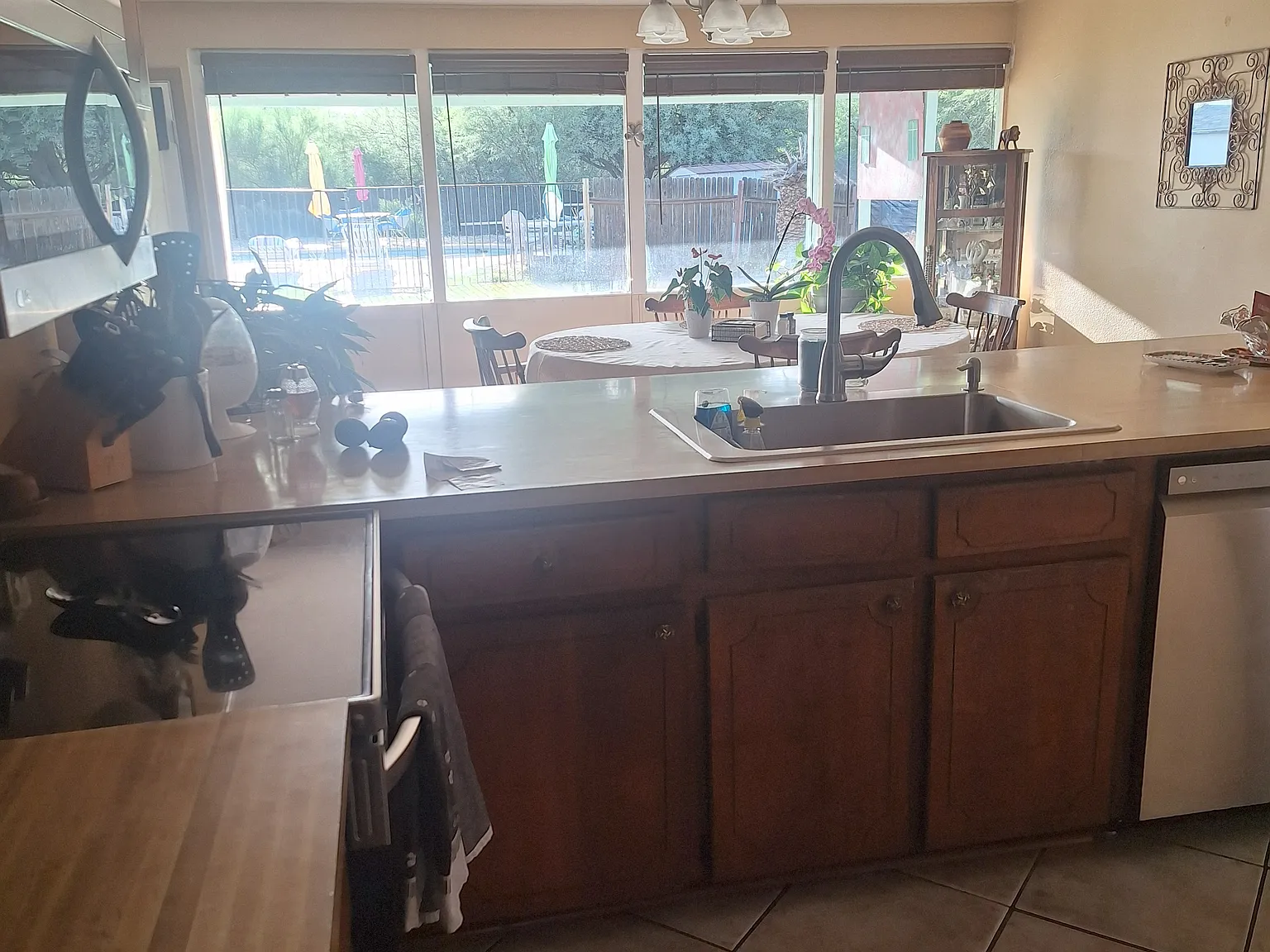 4 bed, 1521 sqft, $900 — Photo 2