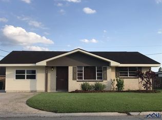 610 Highland Dr, Houma, LA 70364