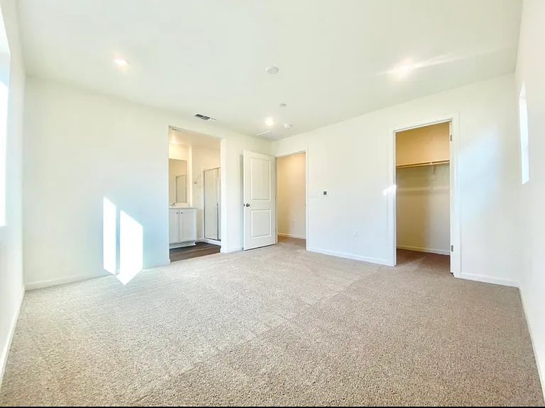 18503 Orilla St — Photo 13