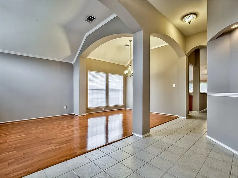 3016 Afton Ridge Dr — Photo 5
