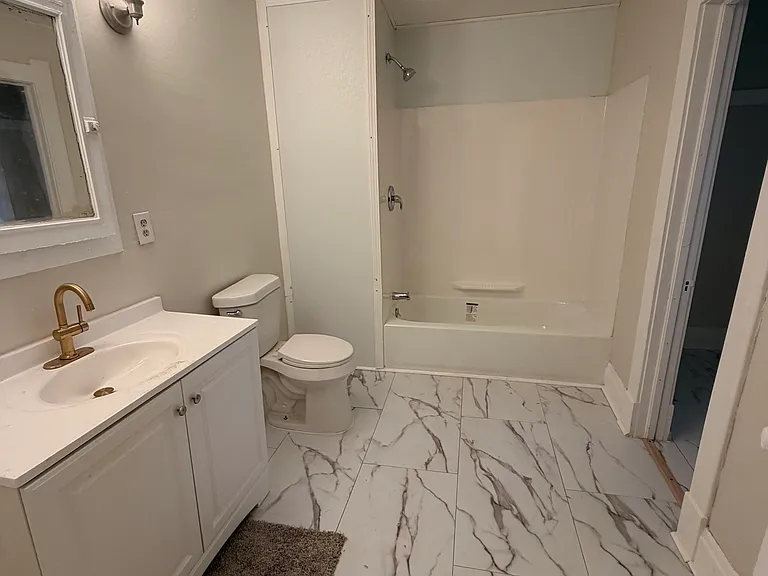 834 N Detroit Ave — Photo 23
