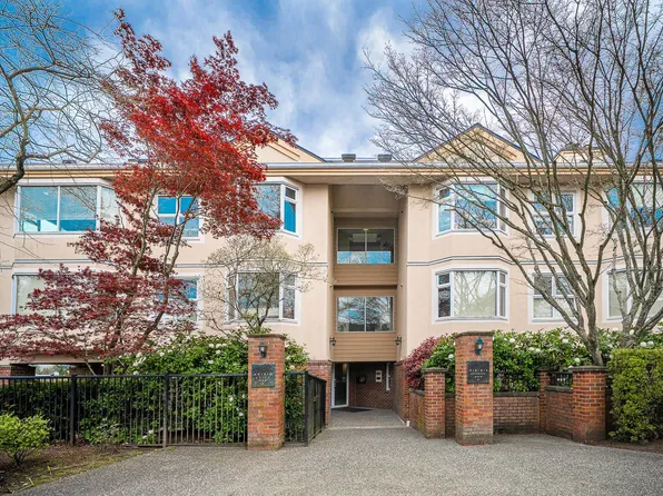 7231 Antrim Ave #101, Burnaby, BC V5J 5H5