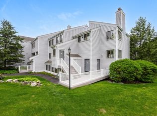 98 Rowayton Woods Dr UNIT 98, Norwalk, CT 06854