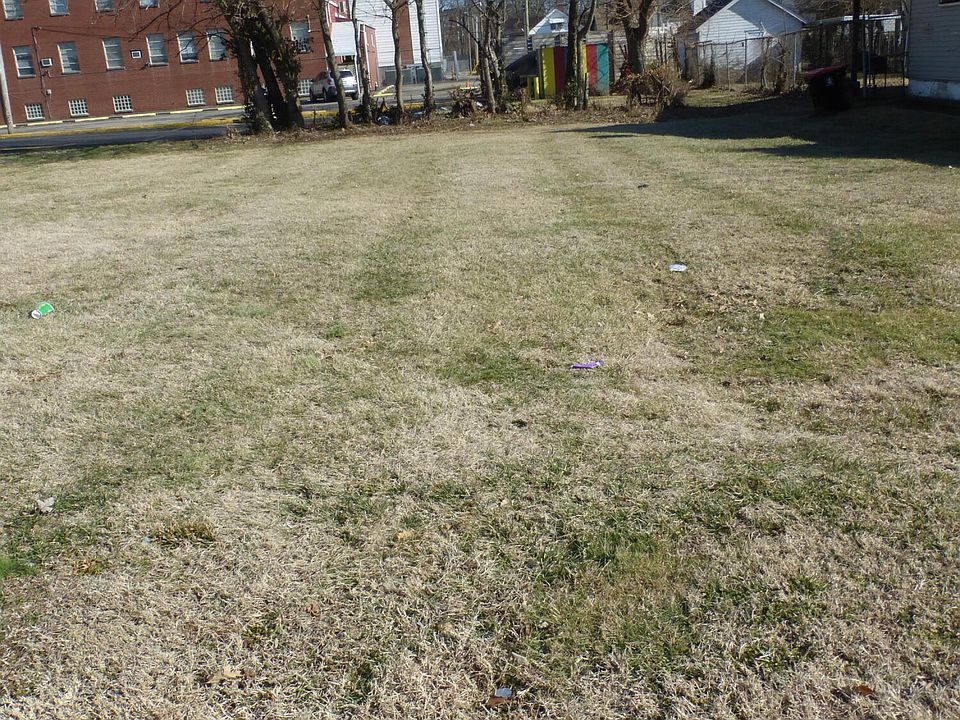 1st image of 217 Amy Ave