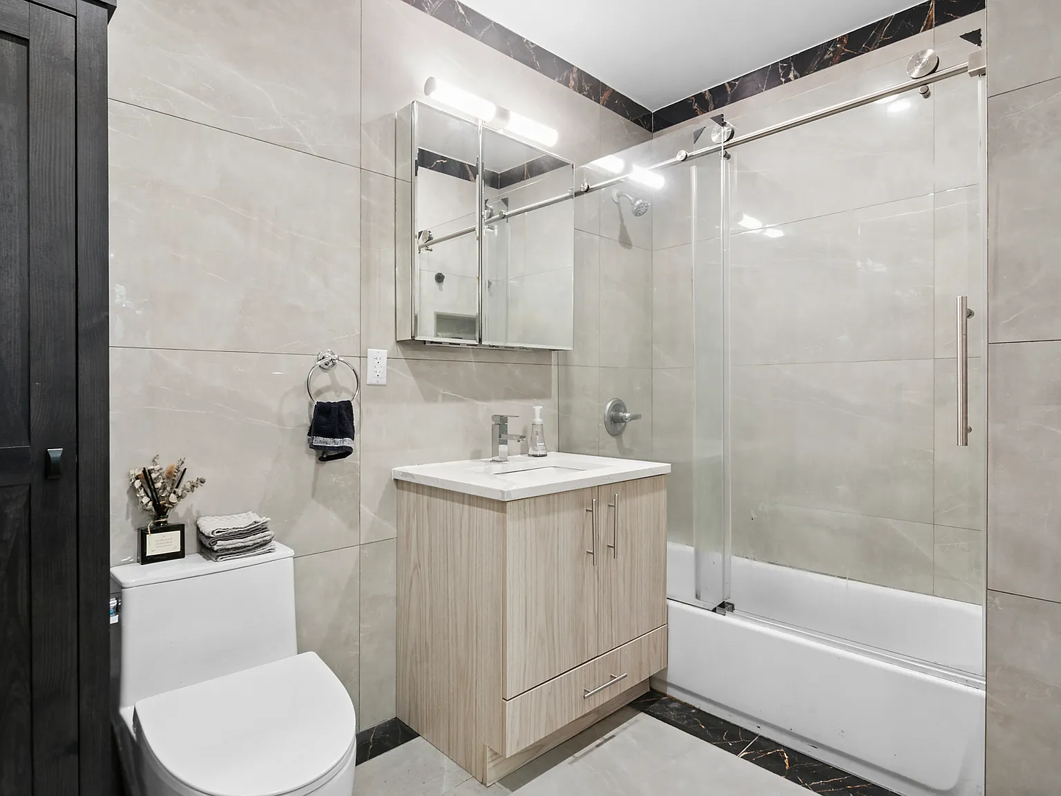 163 MacDougal Street — Photo 4