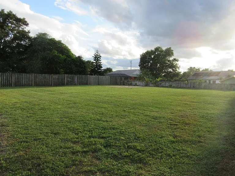 1804 Abbeyridge Dr — Photo 5