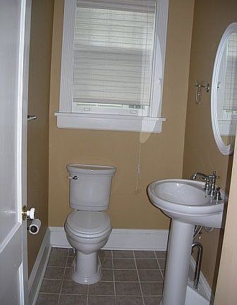 Downstairs half-bath