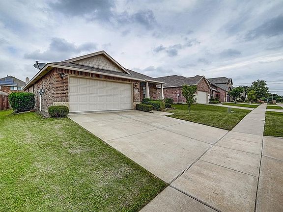 3rd image of 703 Southwind Dr