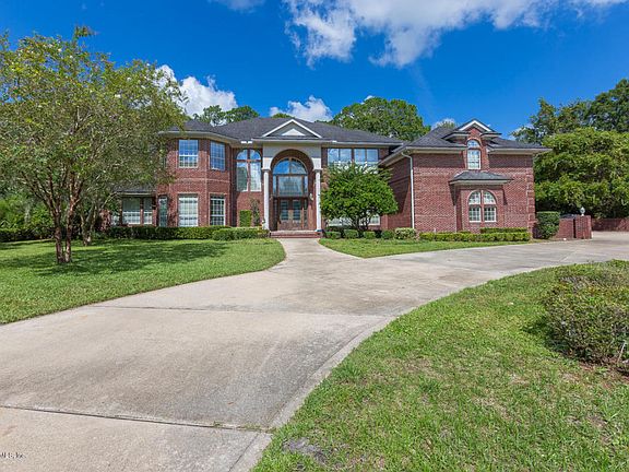 3rd image of 10190 Golf Club Dr