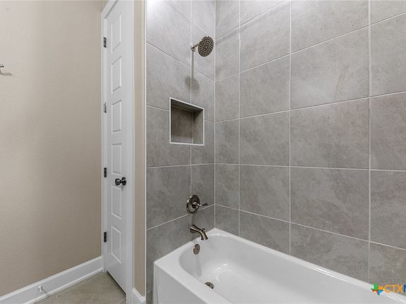 3rd image of 2805 Cibolo Creek Dr