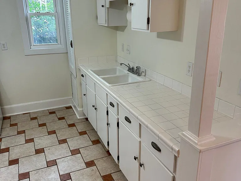 209 E Voorhis Ave #209 — Photo 5