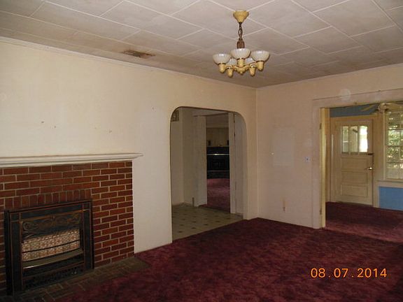 2nd image of 178 Tattnall St