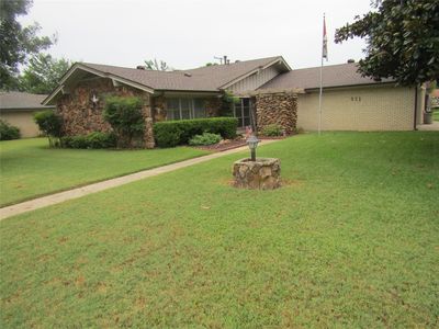 453 Circleview Dr S, Hurst, TX, 76054