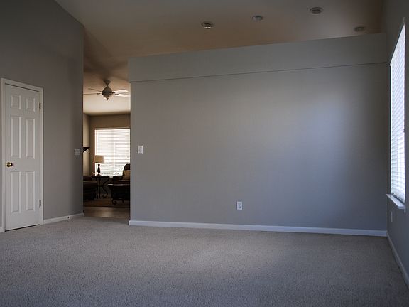 3rd image of 4436 Voltaire Dr