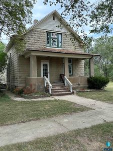 110 Hoyt St E, Carthage, SD, 57323
