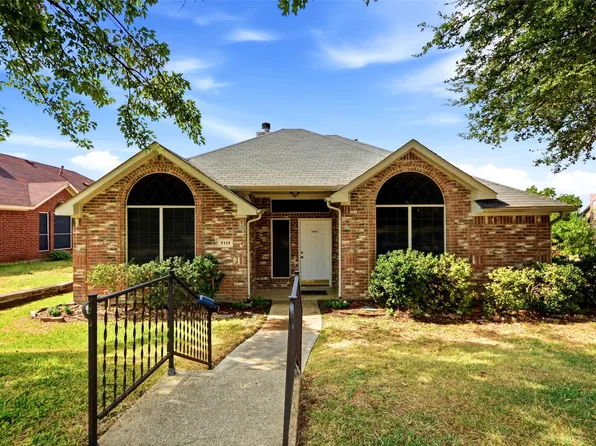 7117 Charleston Dr, Rowlett, TX 75089