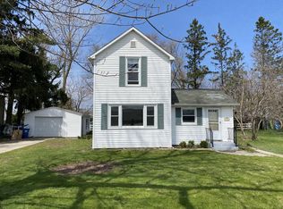 745 Park Ave, Grand Haven, MI 49417
