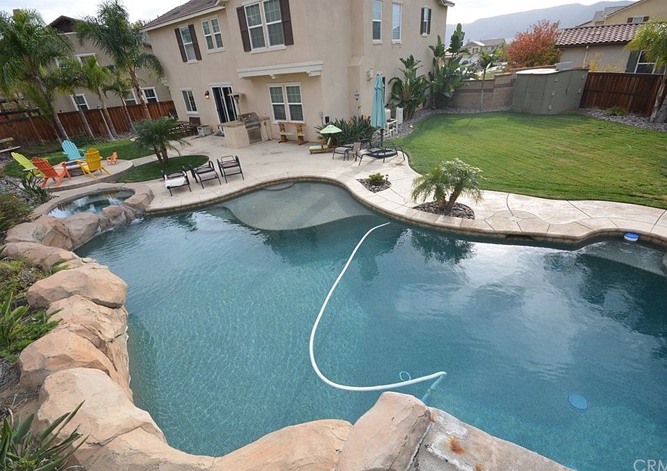 1st image of 41757 Clark Way